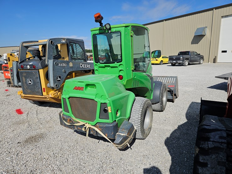 2021-avant-760i-image-9