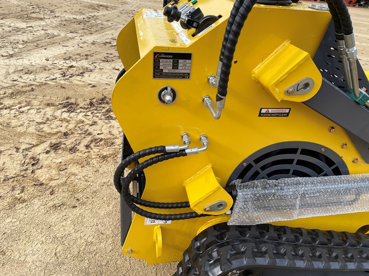 #214-•-new-landhonor-ride-on-skid-steer-loader-image-14