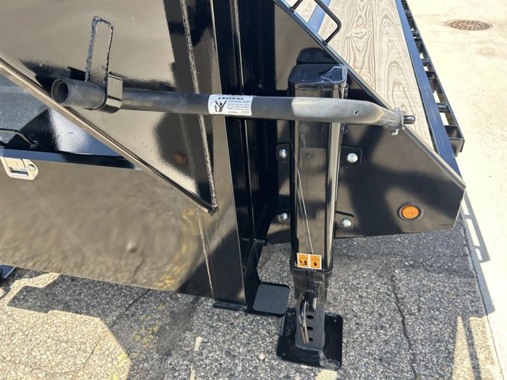 #1796-•-unused-2024-big-tex-22gn-gooseneck-trailer-image-15