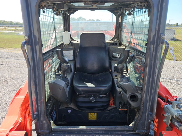 2022-kubota-svl97-2-image-7