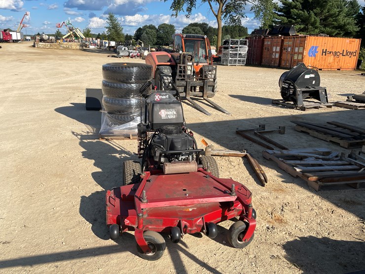 #1908-•-ex-mark-walk-behind-commercial-mower-image-2