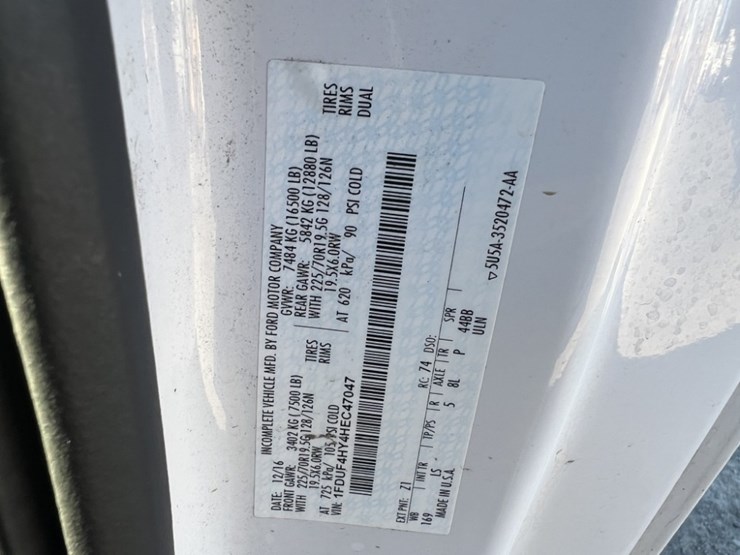 2017-ford-f450-image-11
