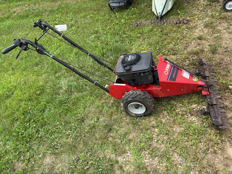 troy-built-sickle-bar-mower,-3.5-hp-briggs-and-stratton-engine,-self-propel-image-7