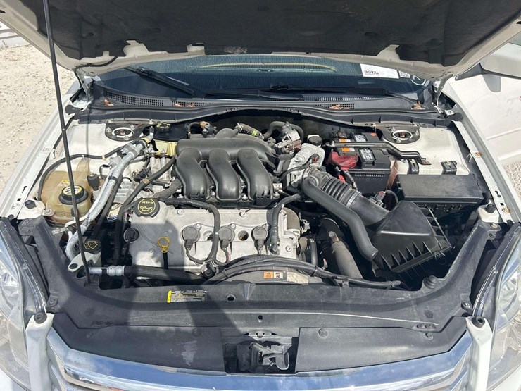2008-ford-fusion-se-sedan-image-7