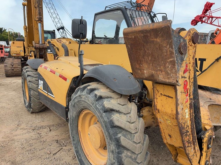 2004-caterpillar-th560b-image-10