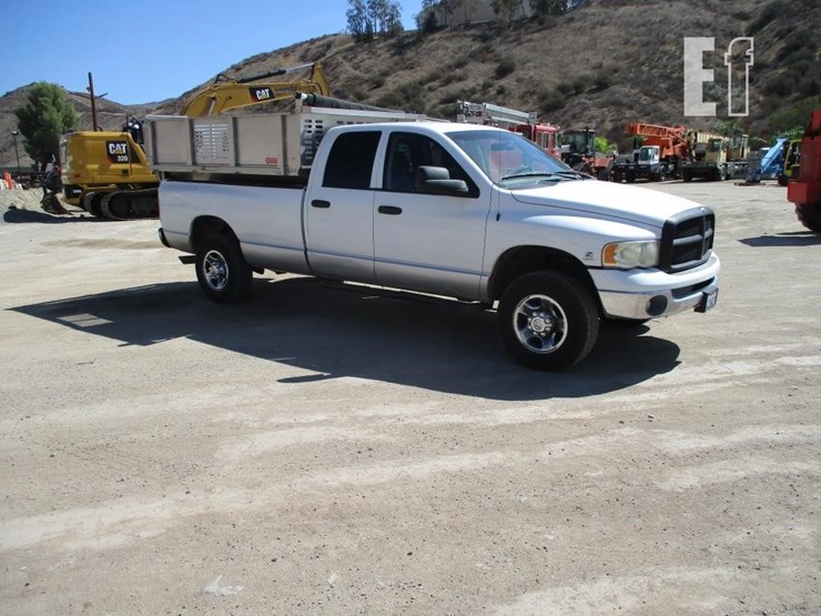 2004-dodge-ram-2500-image-2