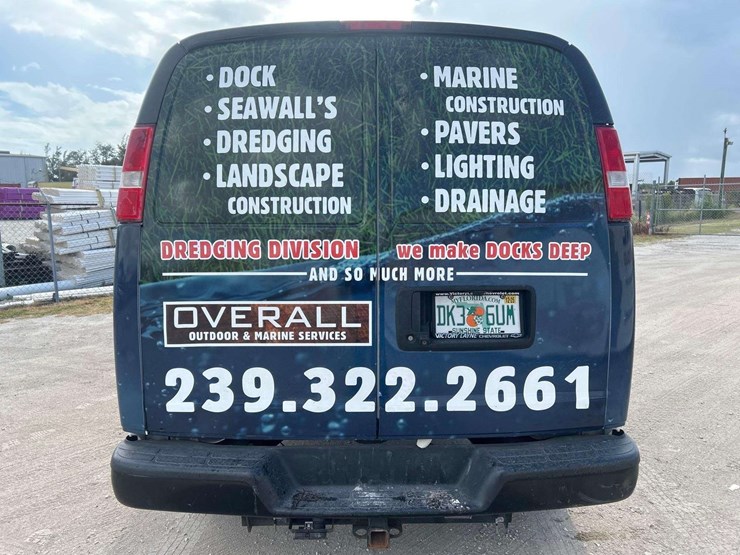 2019-chevrolet-express-2500-cargo-van-image-21