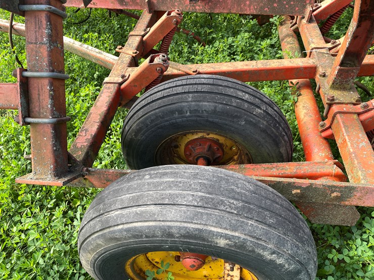 #4467-•-fox-brady-18'-digger-image-17