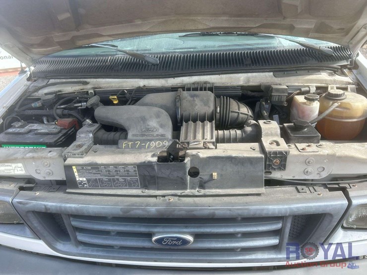 2007-ford-cargo-image-16