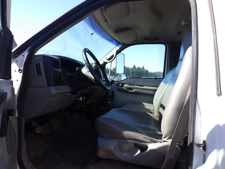 2007-ford-f650-image-23