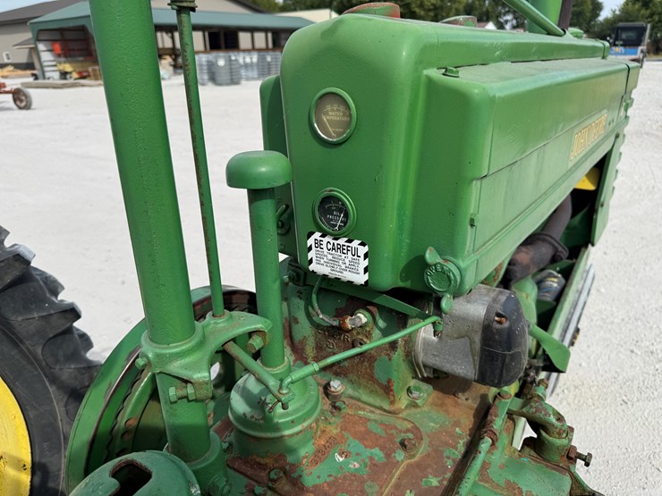 john-deere-b-image-17