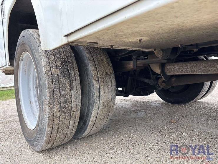2016-ford-f550-image-25