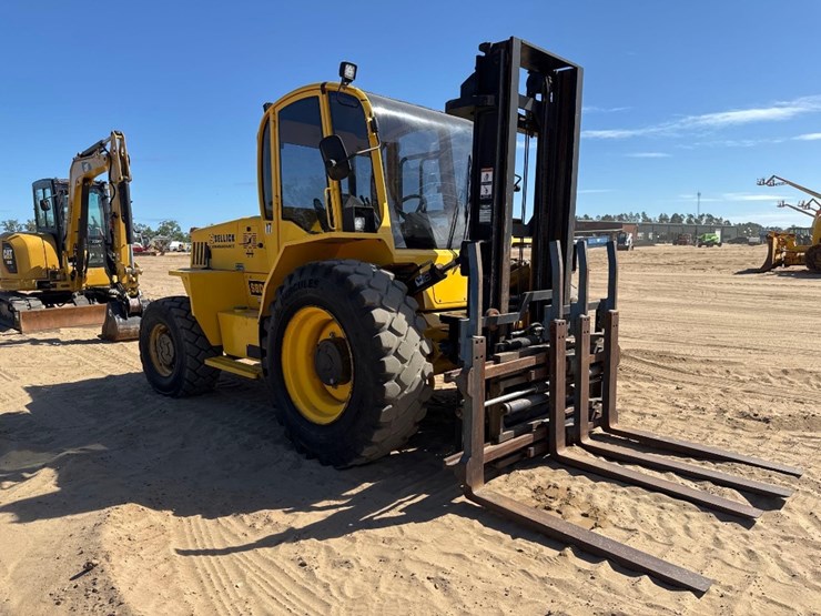 2020-sellick-s80j4e-2ps-rough-terrain-forklift-image-4
