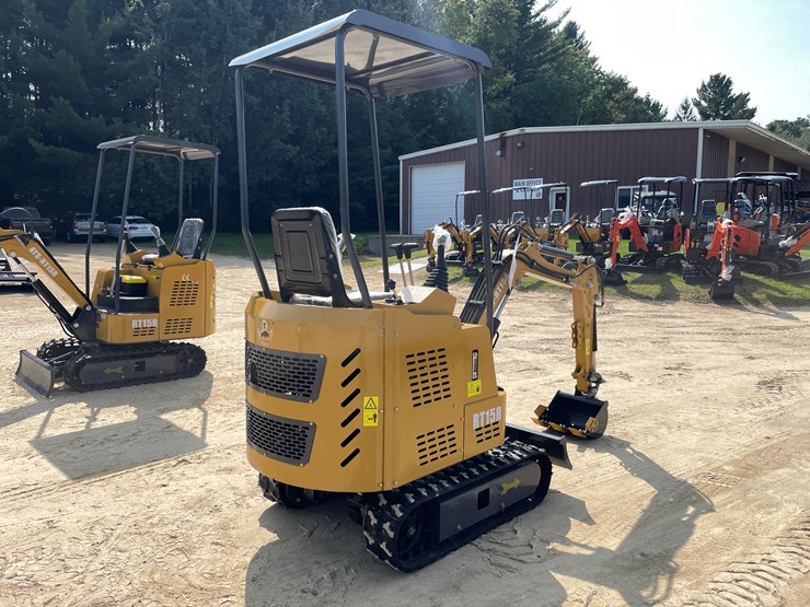 #210-•-new-rt15r-mini-excavator-image-5