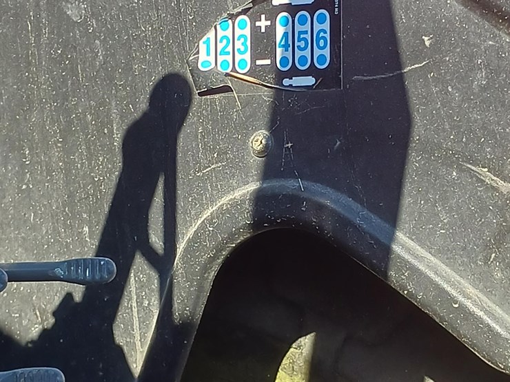 2015-massey-ferguson-8732-image-15