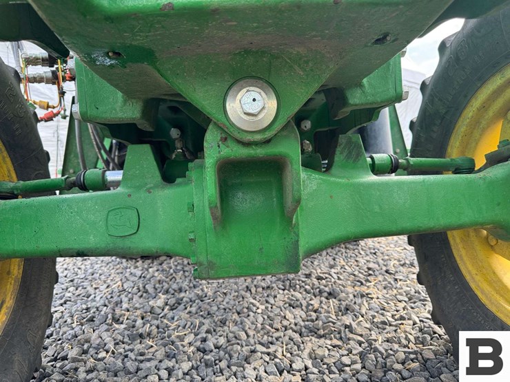 2011-john-deere-6115d-image-78