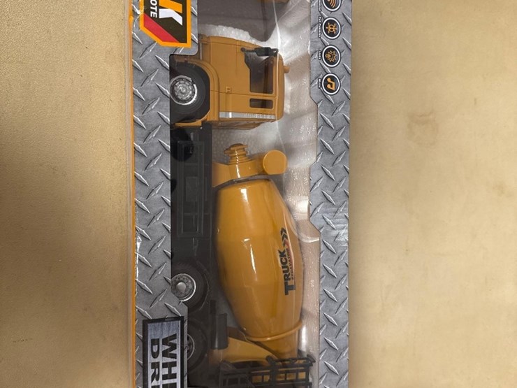 unused-toy-remote-controlled-cement-truck-image-1