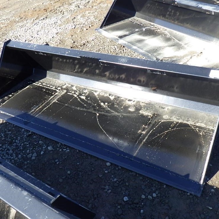 Swict Skid Steer Bucket 84"