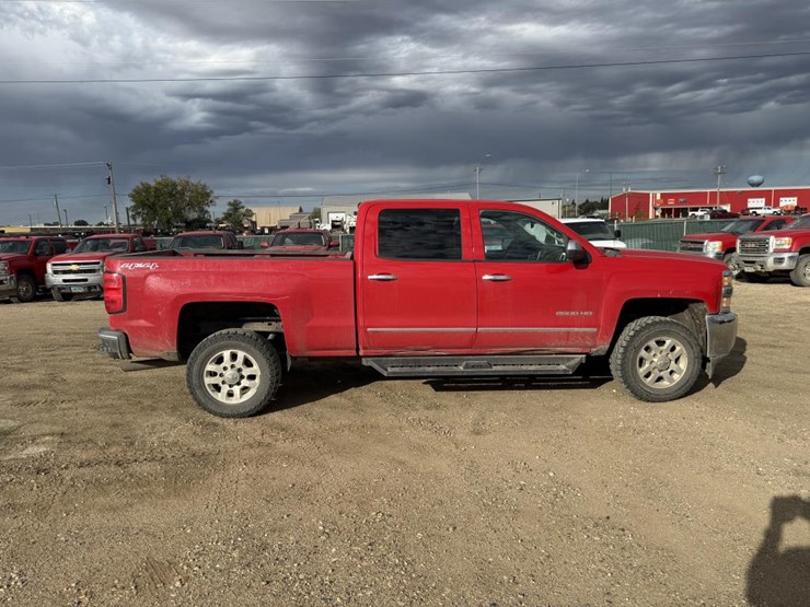 #2146-•-2015-chevrolet-silverado-2500hd-ltz-4x4-pickup-tru-image-6
