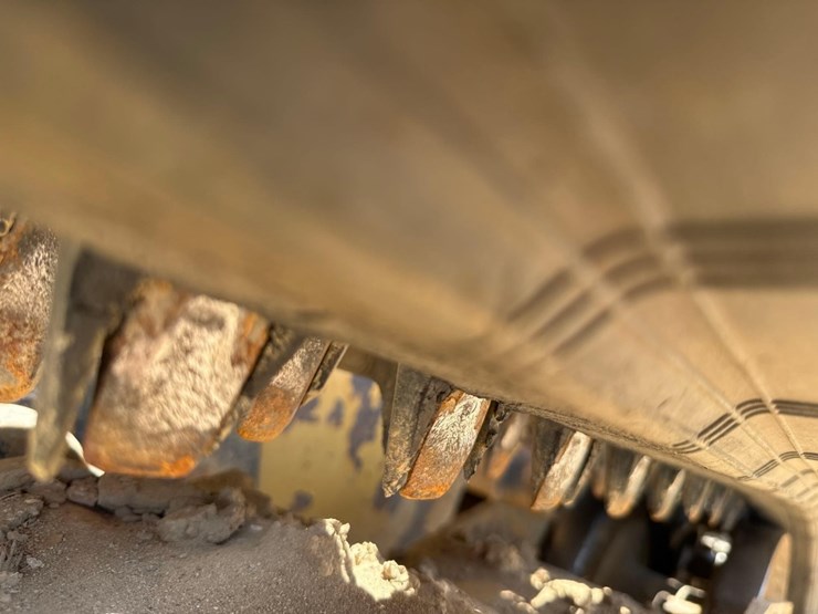 2016-caterpillar-249d-image-15