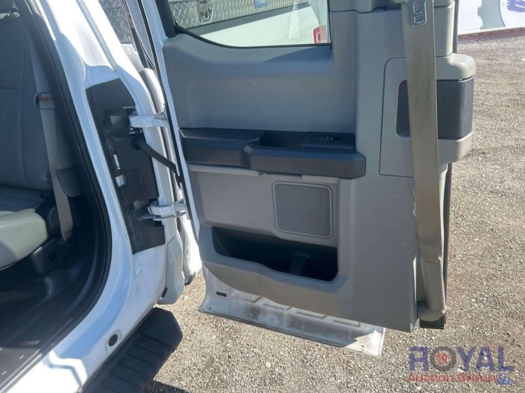 2015-ford-f150-image-16