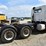 2015-volvo-vnm64t200-image-8