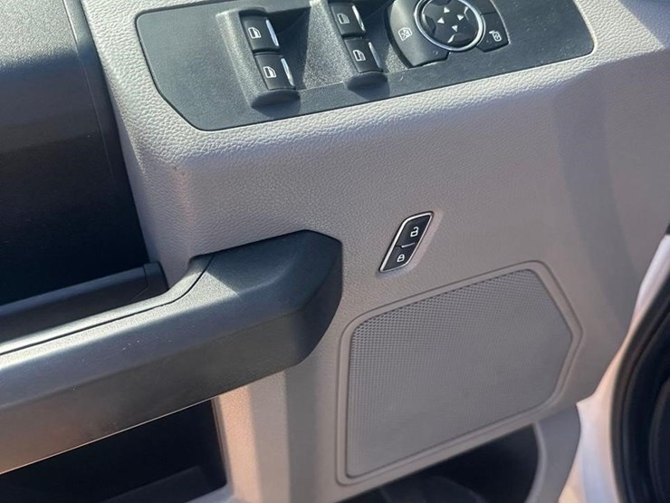 2018-ford-f350-sd-xl-image-21