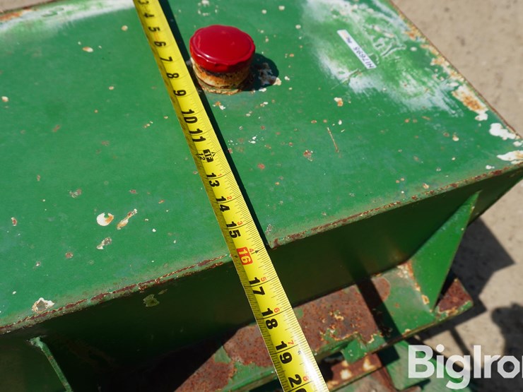 john-deere-front-fuel-tank-image-14
