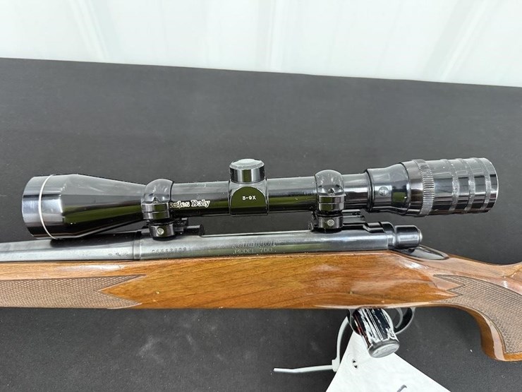 remington-model-700-7mm-weatherby-mag-rifle-image-8