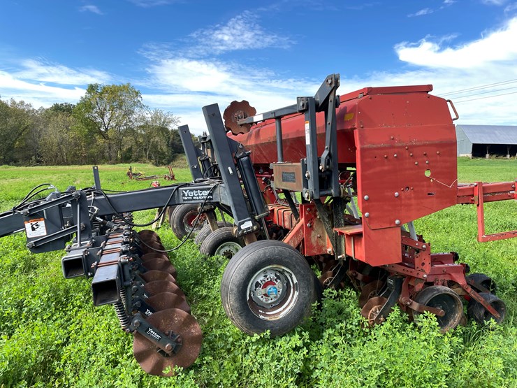#4455-•-case-5400-soybean-special-grain-drill-image-12