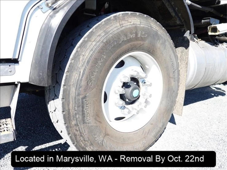 2009-peterbilt-pb320-image-53