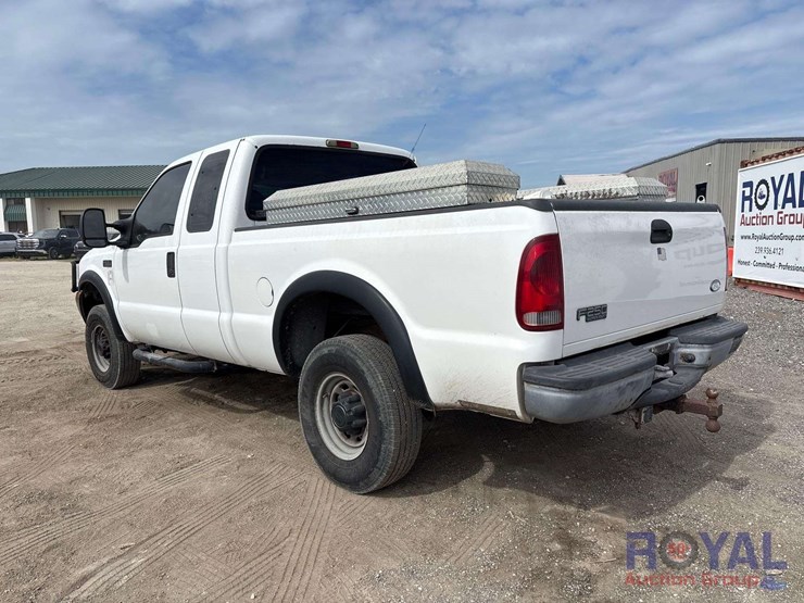 2004-ford-f250-image-4