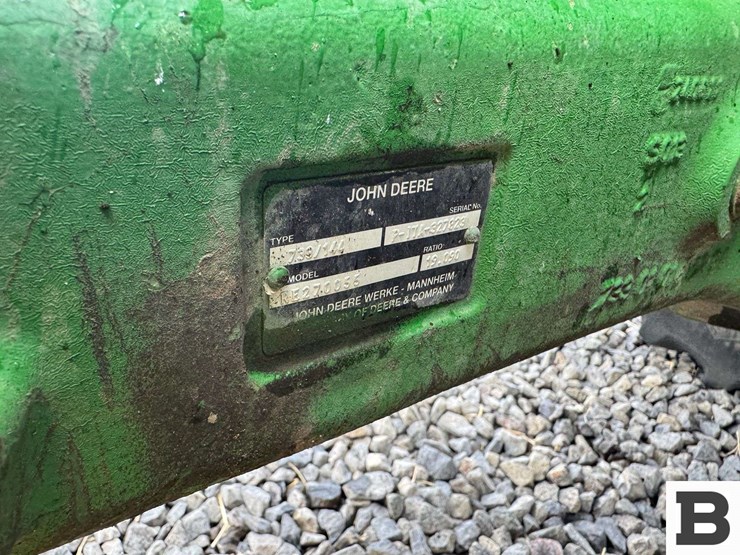 2011-john-deere-6115d-image-40