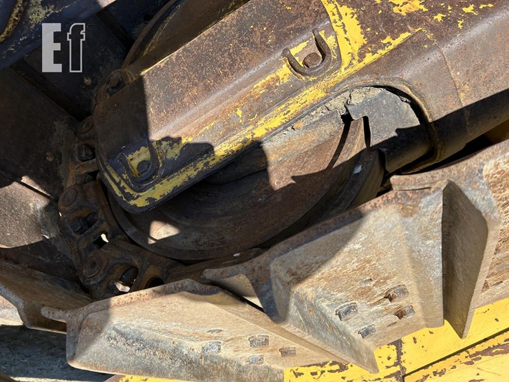 komatsu-d65ex-12-image-20