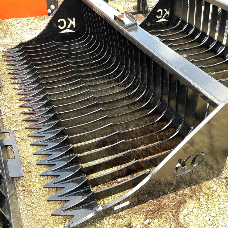 #3010 • Skid Steer 71" Rock Bucket