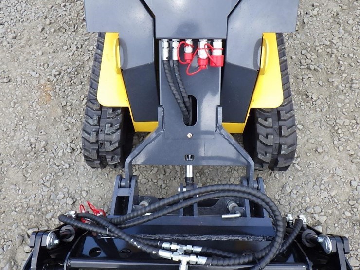 2025-infront-yf480-skid-steer-tracked-loader-image-6