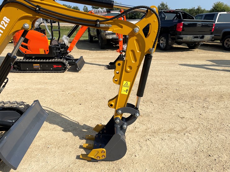 #205-•-new-rt12r-mini-excavator-image-16