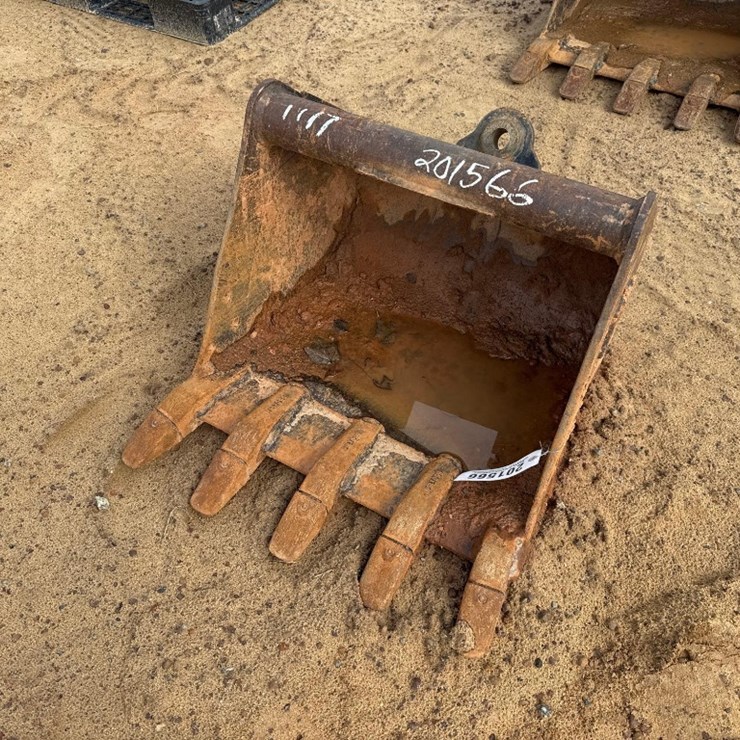 TAG 24" EXCAVATOR BUCKET