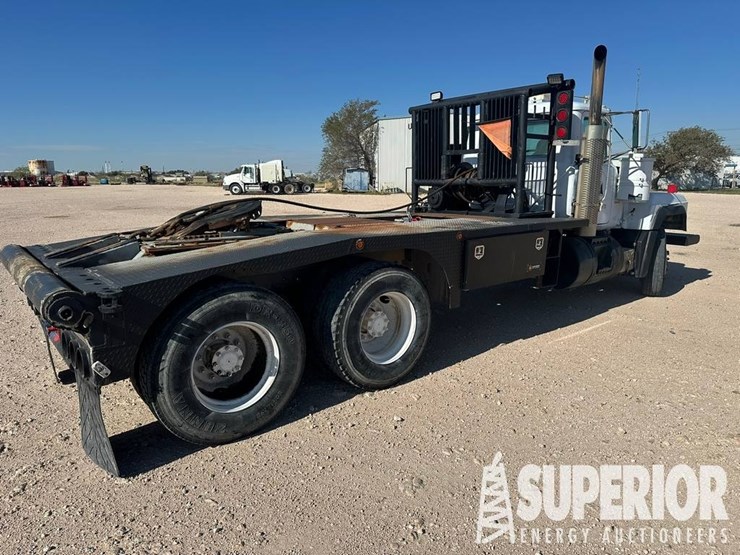 (x)-(11-4)-2003-mack-rd-t/a-winch-truck,-vin-1m2p2-image-3