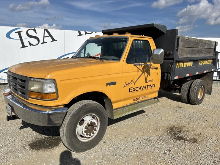 1995-ford-f-super-duty-image-1