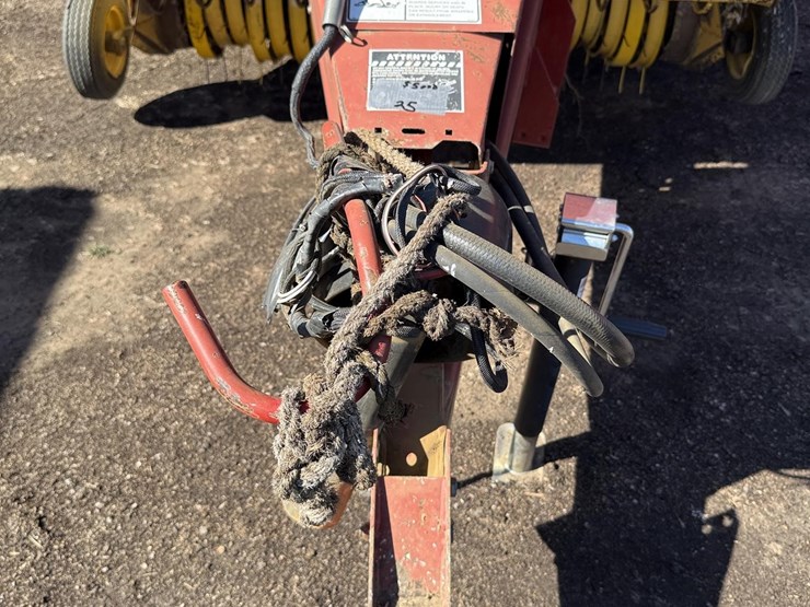 new-holland-688-image-24