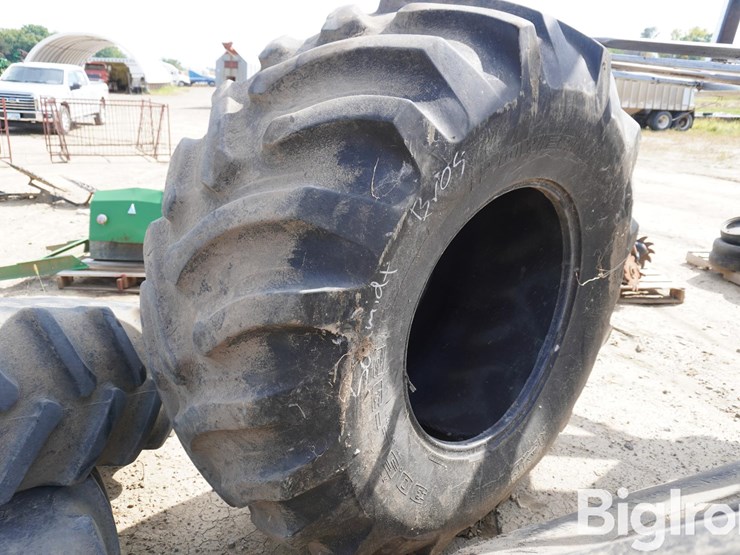 30.5l-32-tires-image-8