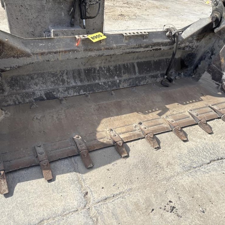 #5068 • Approx 84" Bobcat Combination Bucket