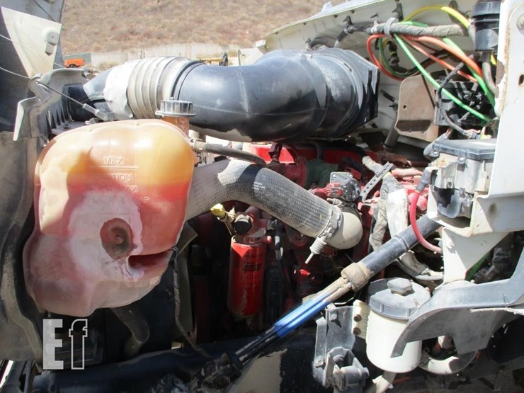 2011-ford-f750-xl-image-6