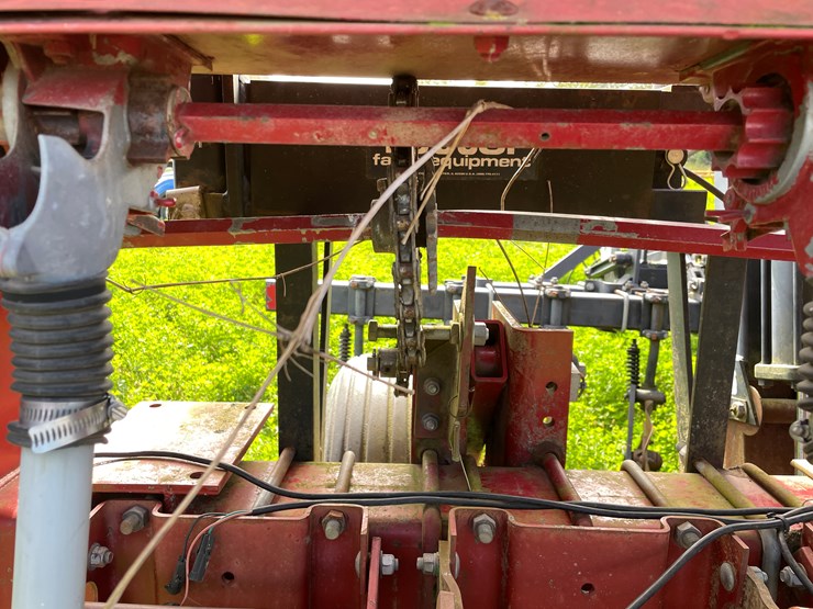 #4455-•-case-5400-soybean-special-grain-drill-image-24