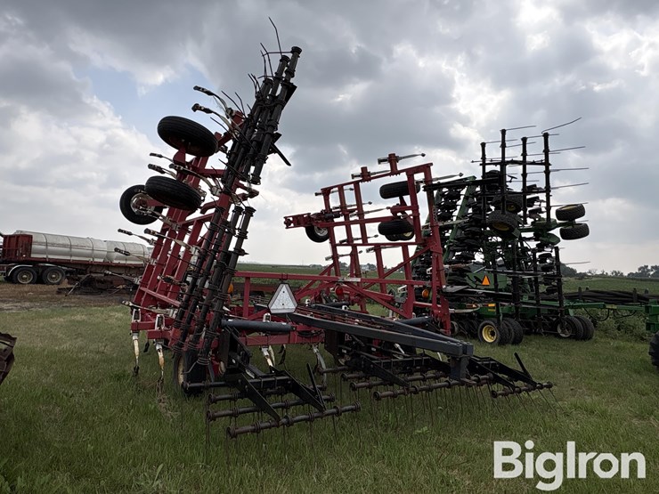wil-rich-36’-quad-5-field-cultivator-w/harrow-image-7