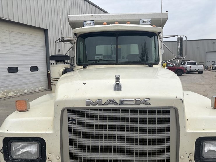 mack-rd688s-image-9