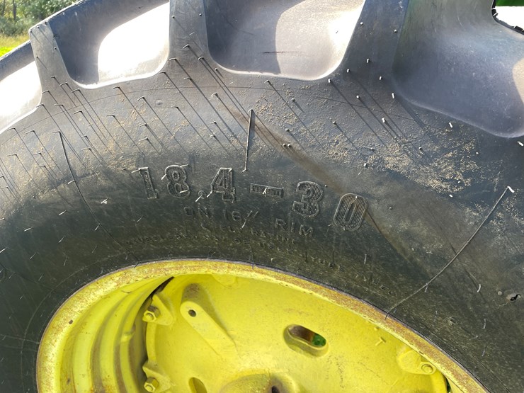 john-deere-2640-image-43