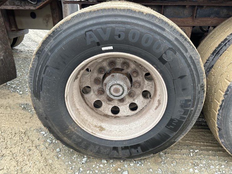 #1040-•-2018-assembled-26'-log-trailer-image-41