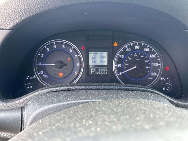 2013-infiniti-g37-coupe-image-16
